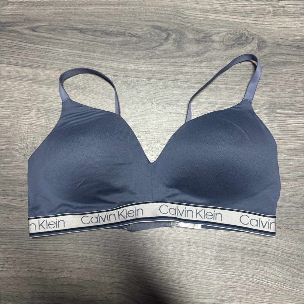Calvin Klein Women's Navy Bralette